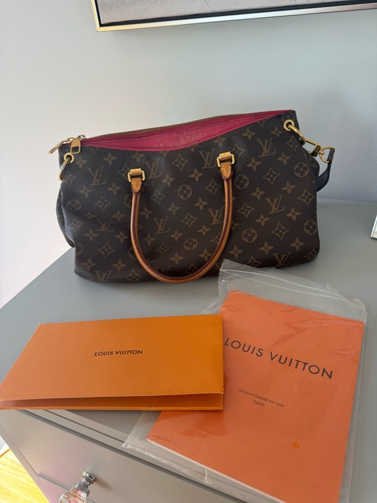 Louis Vuitton Handbags - Louis Vuitton Brown Monogram Canvas Tote with Pink Lining